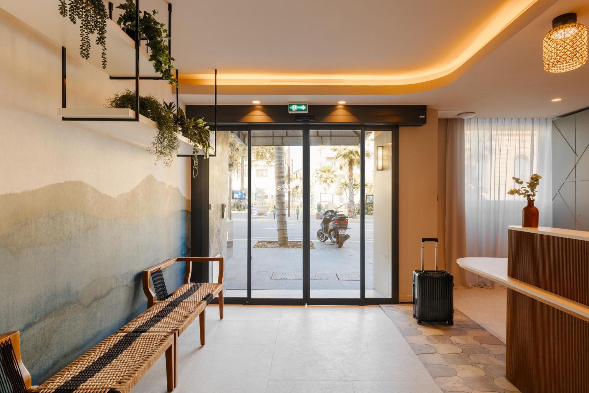 Yelo Promenade Powered By Sonder Hotel Nice Bagian luar foto